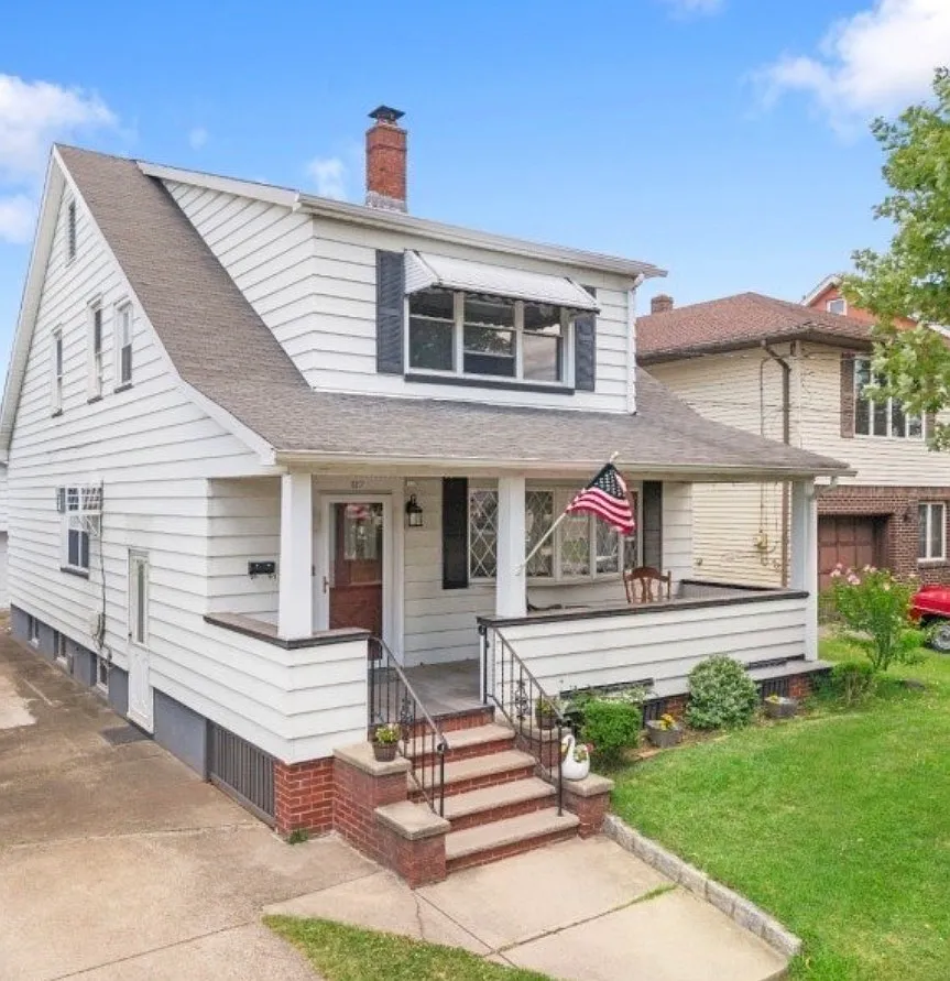 2 bed, $2,575 — Photo 1