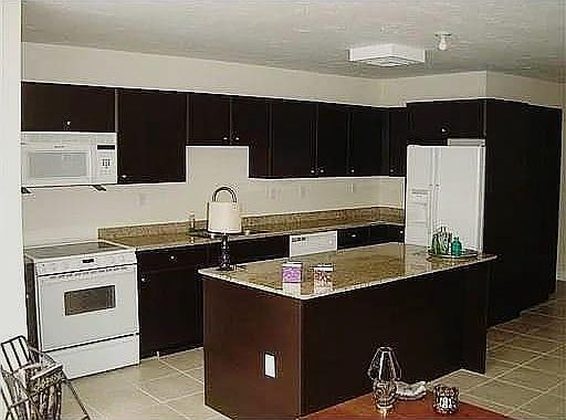 5th image of 236 E 56th Street
