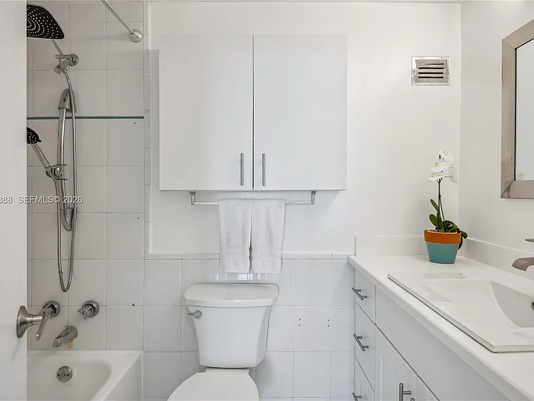 3505 S Ocean Dr #604 — Photo 15