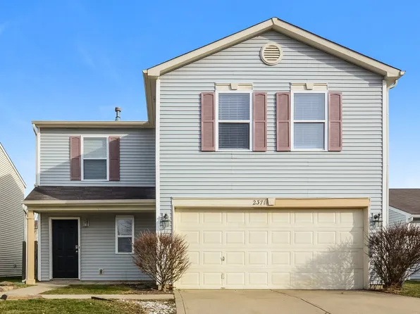 2371 Summerwood Ln, Greenwood, IN 46143