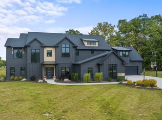 6197 Menza Dr, Auburn, IN 46706