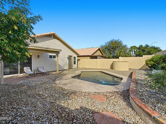 3rd image of 141 N DEL PUEBLO Place