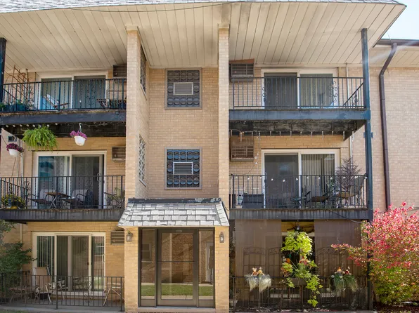 8435 W Bryn Mawr Ave #2SW, Chicago, IL 60631