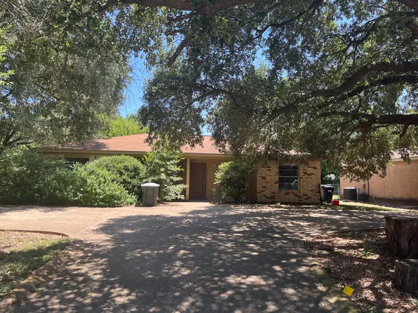 1412 Bermuda Ct, College Station, TX 77845