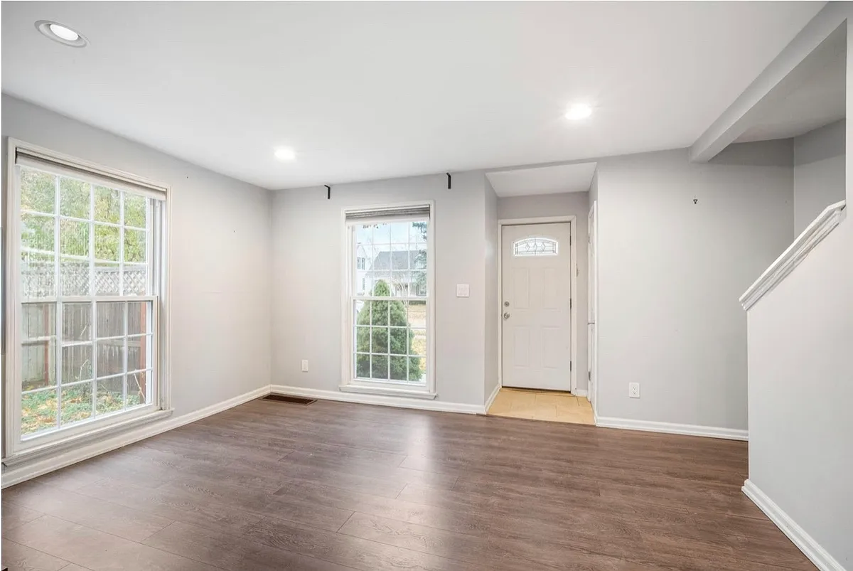 Building Photo - 3316 S Quincy Ave #3318