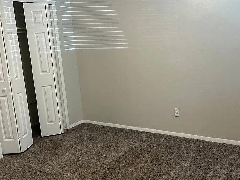 Terraces at Nichols Hills Renovated Two-Bedrooms — Photo 31