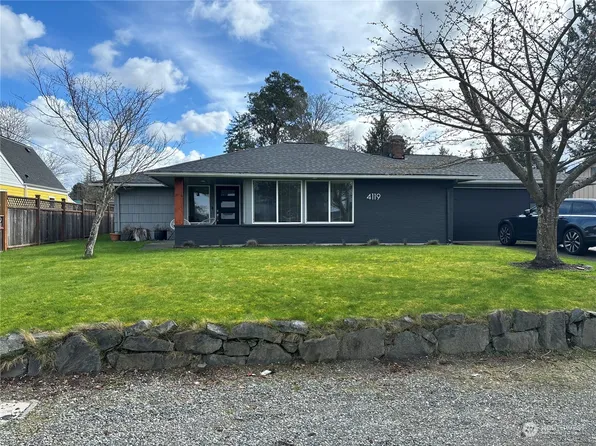 4119 Palisades Place W, University Place, WA 98466
