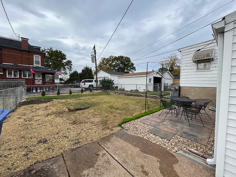 3175 Ivanhoe Ave — Photo 9