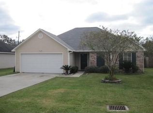 1131 E Northwood St, Gonzales, LA 70737