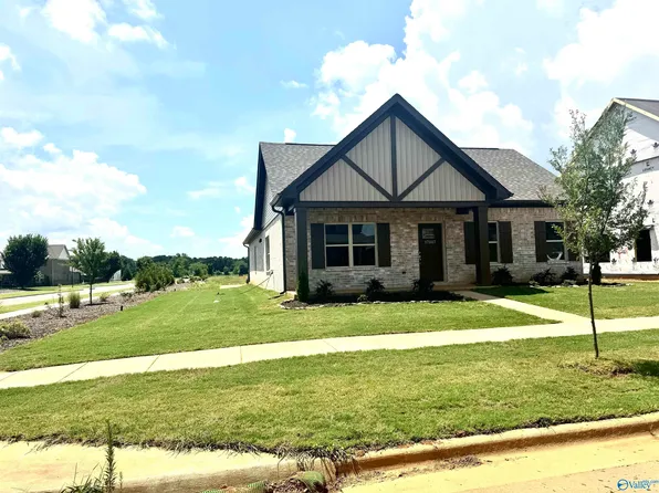 17347 Chelsea St, Athens, AL 35611