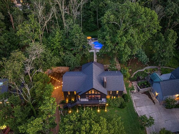 3rd image of 5937 Woodland Hills Dr