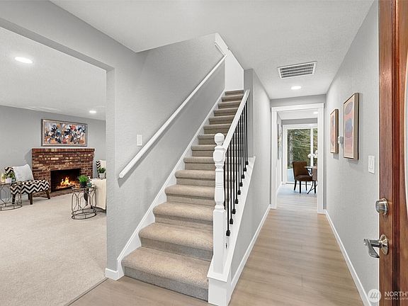 4th image of 18904 181st Avenue NE
