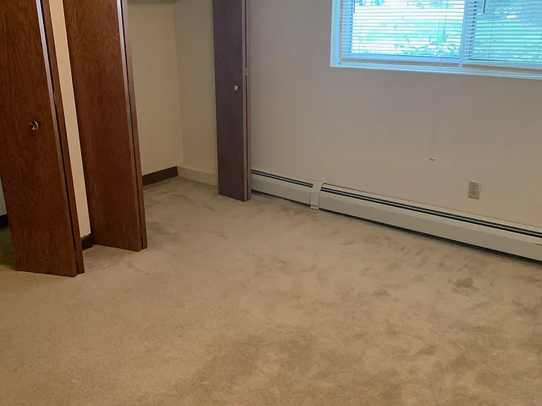 1325 Jersey Ave S — Photo 2