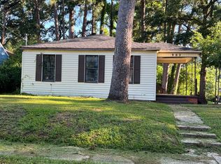 902 Evangeline Pl, Shreveport, LA 71106