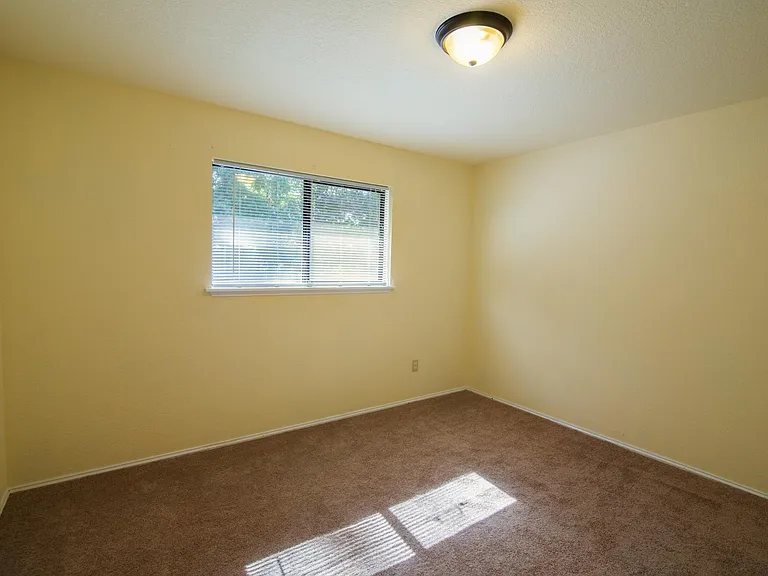 7324 E Taylor St — Photo 5