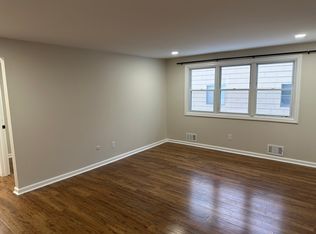 15 Elm St #2, Fairport, NY 14450