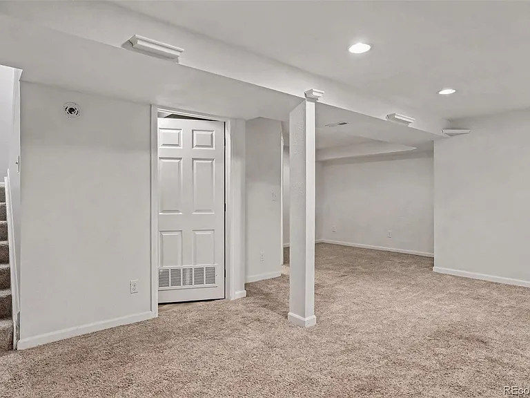9472 W Utah Pl — Photo 8
