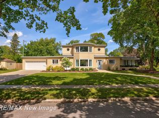 2309 Nurmi Dr, Bay City, MI