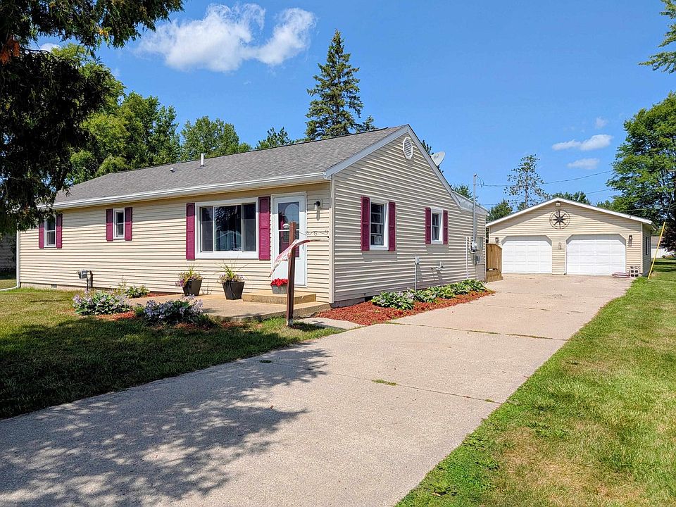 1st image of 124 W Saginaw St Lot 3 & 4