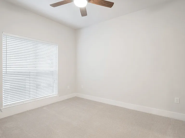 East Vue Ranch Apartments — Photo 71