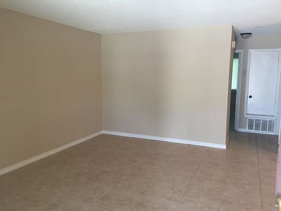 2nd image of 5217 Meadow Fld APT 3