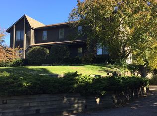 6570 Bella Vista Dr NE APT 1, Rockford, MI 49341