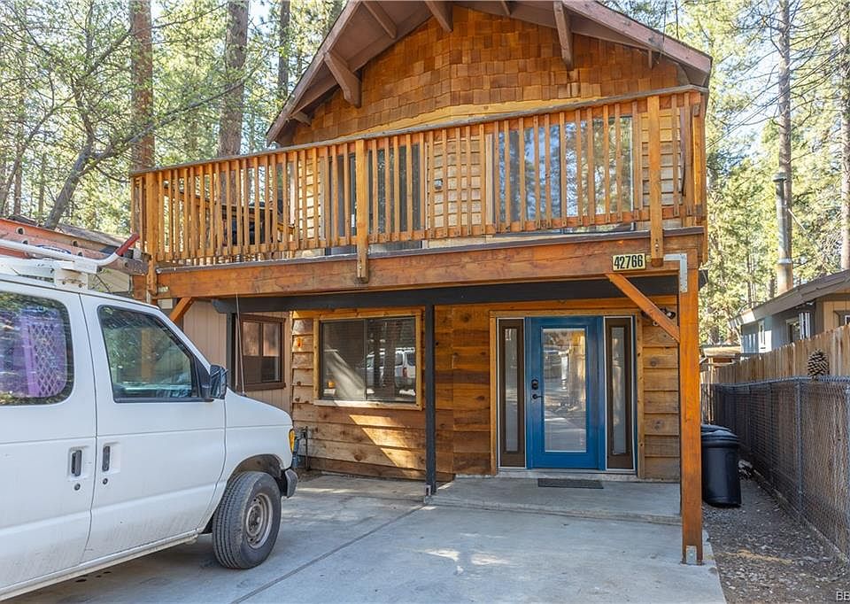 1st image of 42766 La Cerena Ave