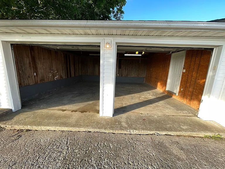 2274 Hempridge Rd — Photo 21