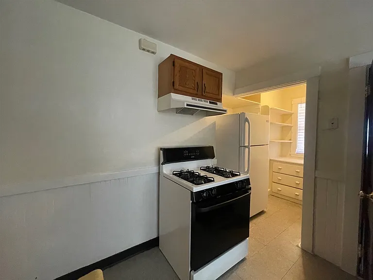 10 Breck St #1 — Photo 7