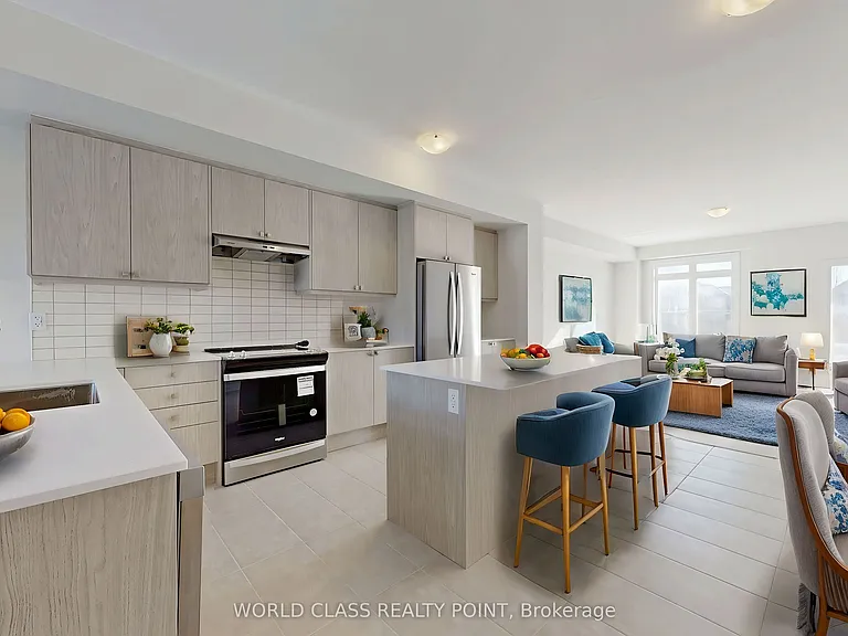 133 Seguin St — Photo 4