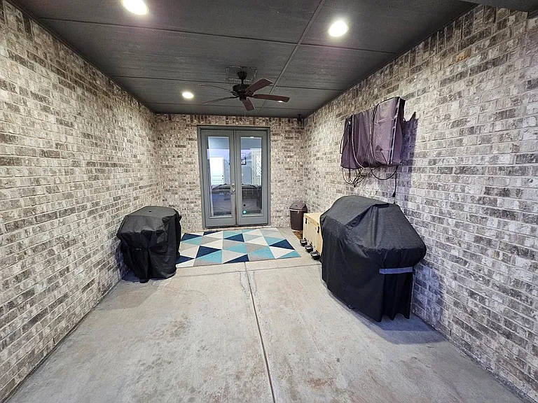 3632 Yorkshire Dr — Photo 31