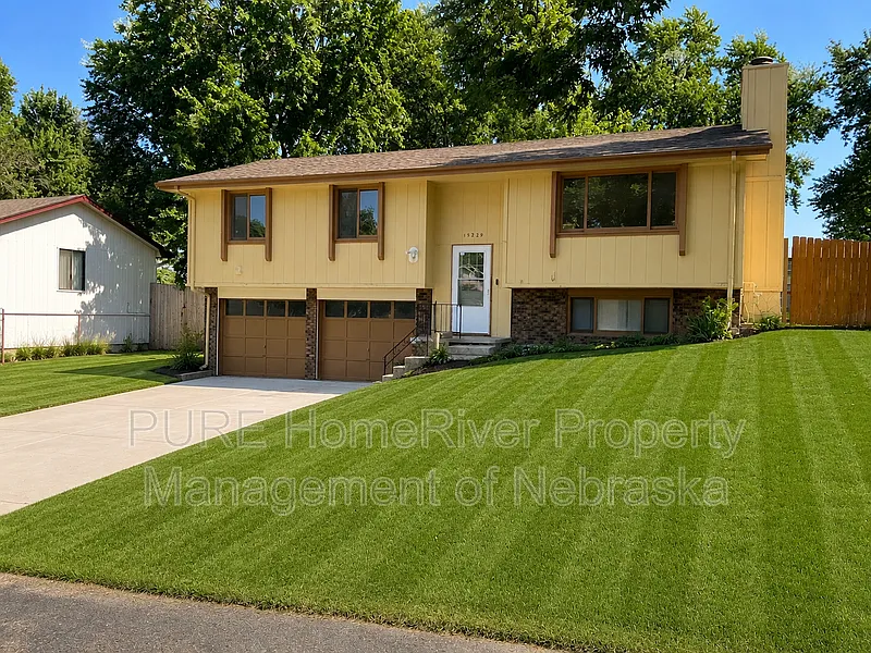 3 bed, 3.0 bath, 1432 sqft, $2,150 — Photo 3