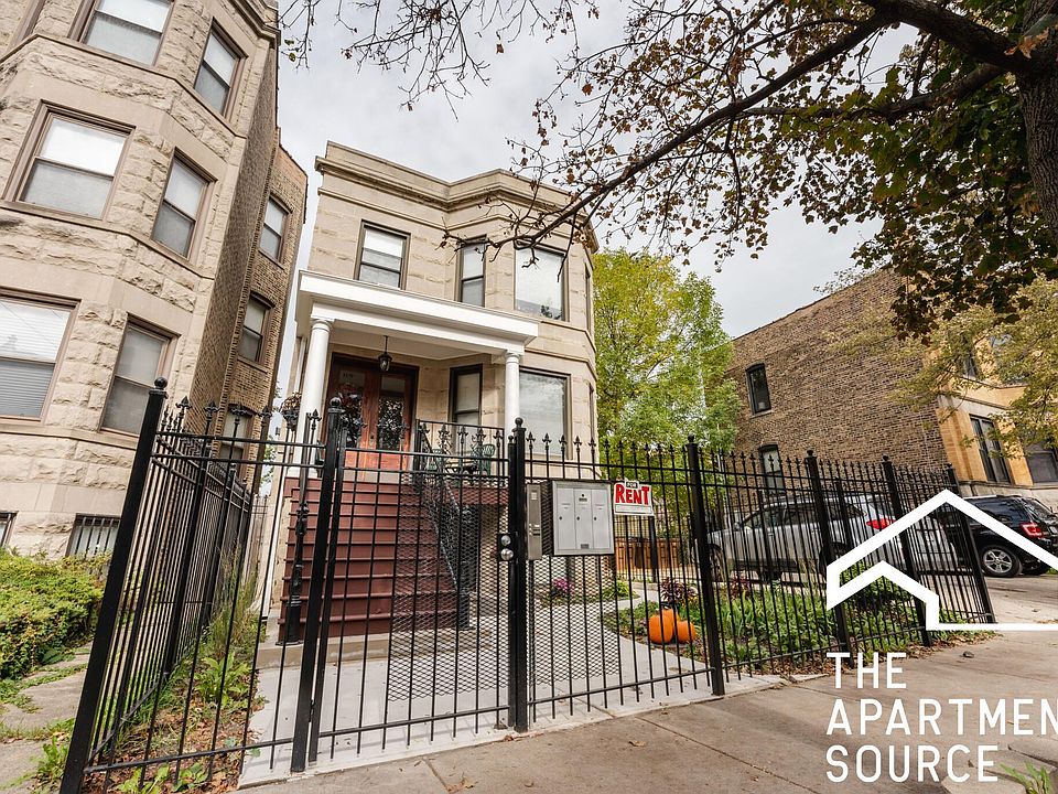 1st image of 3270 W Wrightwood Ave #2