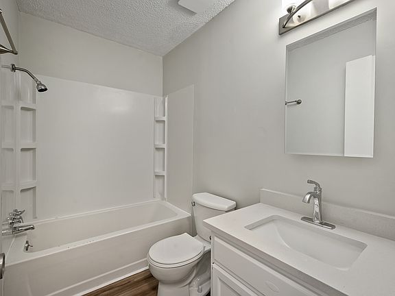 5th image of 6521 E 128th St