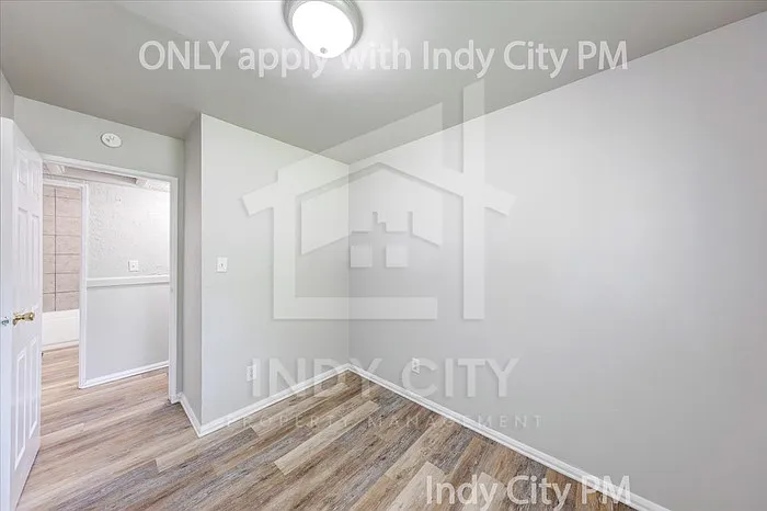 3916 W 30th St — Photo 10