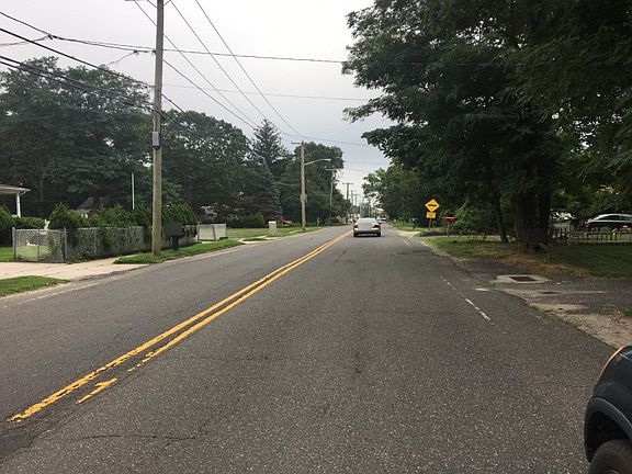 4th image of 1046 Waverly Ave