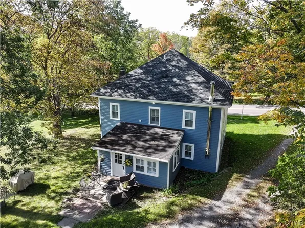 948 Old Seneca Tpke, Skaneateles, NY 13152