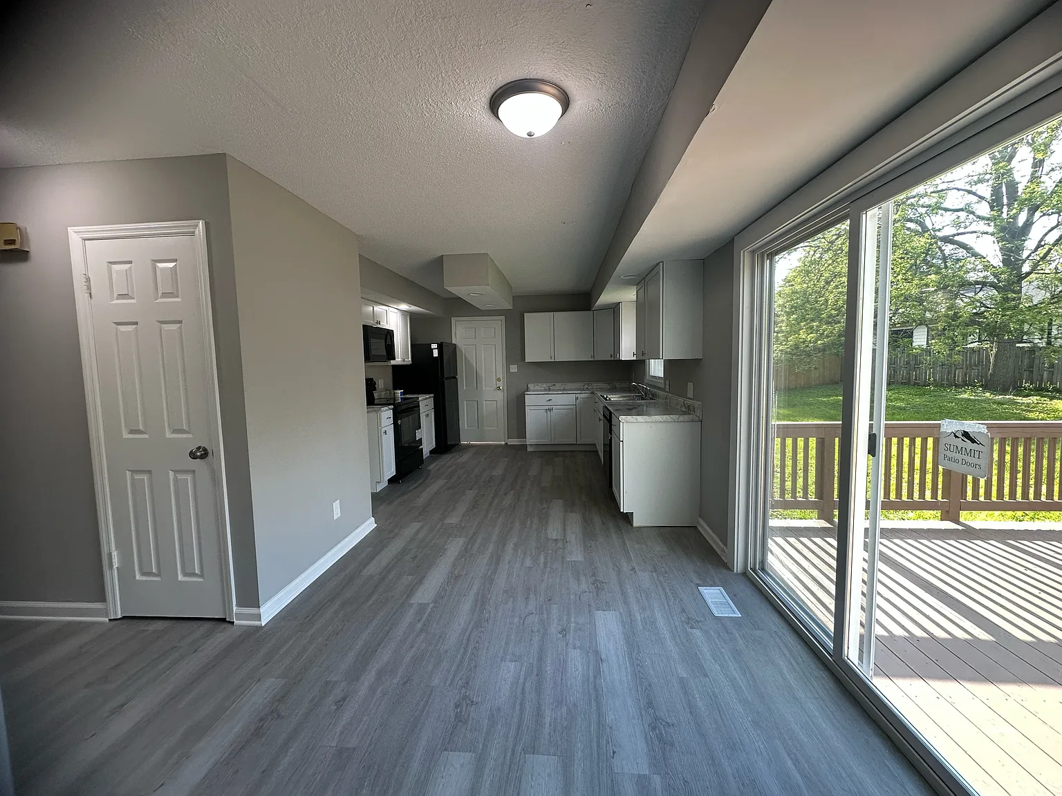 4 bed, 2186 sqft, $2,800 — Photo 4