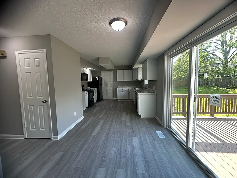 2402 Provine Cir — Photo 4