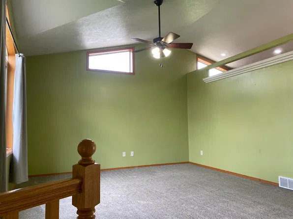 7812 S Hughes Ave #1, Sioux Falls, SD 57108