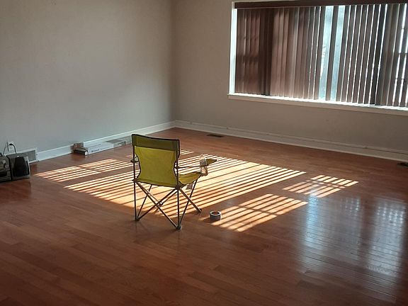 Living room faces South almost 500 square feet in size.