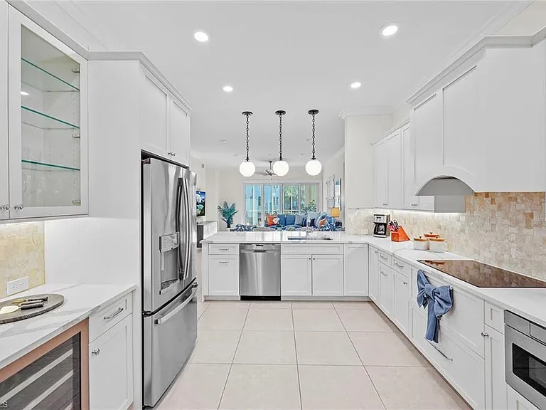 831 Sailaway Ln #104 — Photo 9