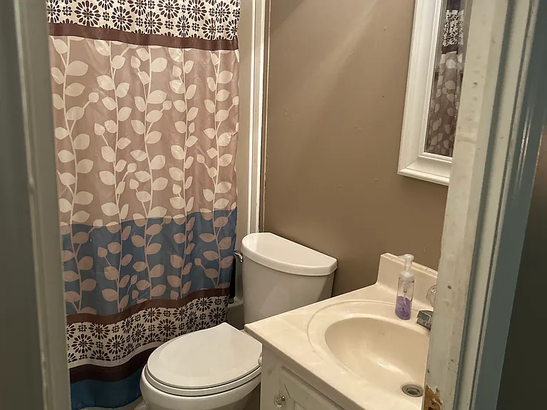 1021 Coral Ln — Photo 6