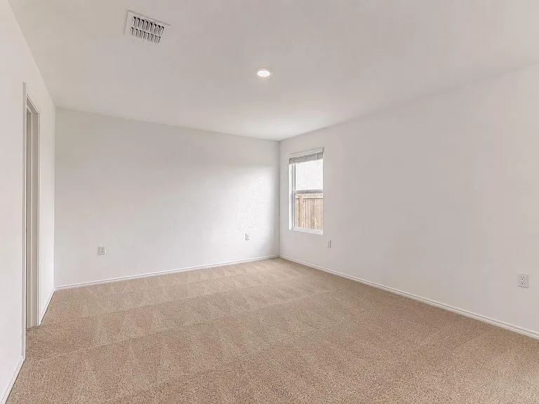 2612 Schwartz Ln — Photo 8