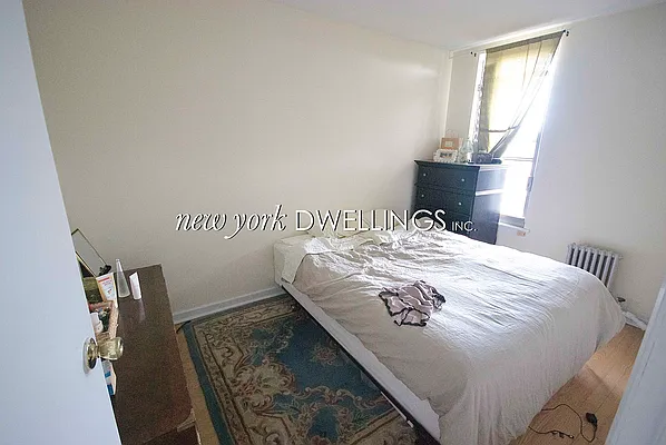 Rented by New York Dwellings LLC | media 10