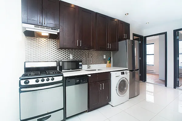 Rented by Bohemia Realty Group | media 19