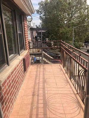 Rented by REAL New York | media 9
