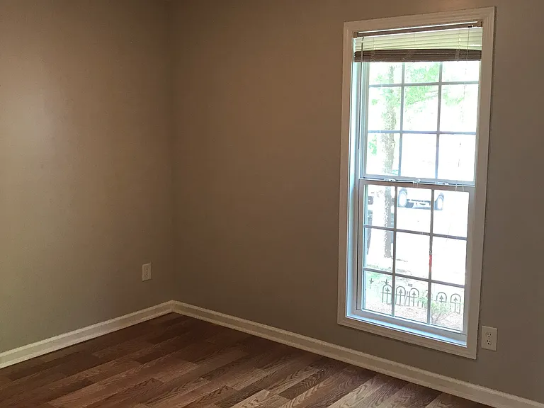 5746 Bridgeport Ct — Photo 11