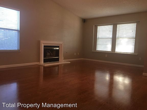 3rd image of 1231 S Tommy Ct