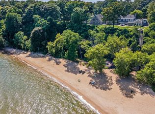 1955 Shore Acres Dr, Lake Bluff, IL